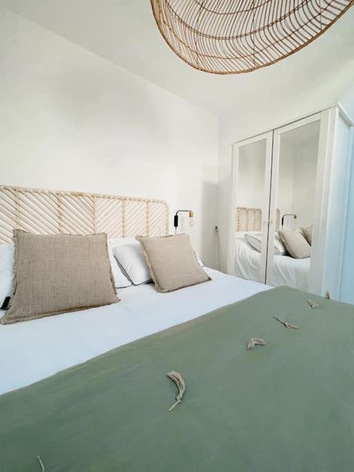 Petit Patio - 2 Chambres - Centre Ville - Climatisation 카시스 외부 사진